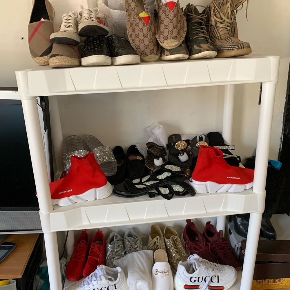 MIX OF SHOES SZ 6.5-7.5